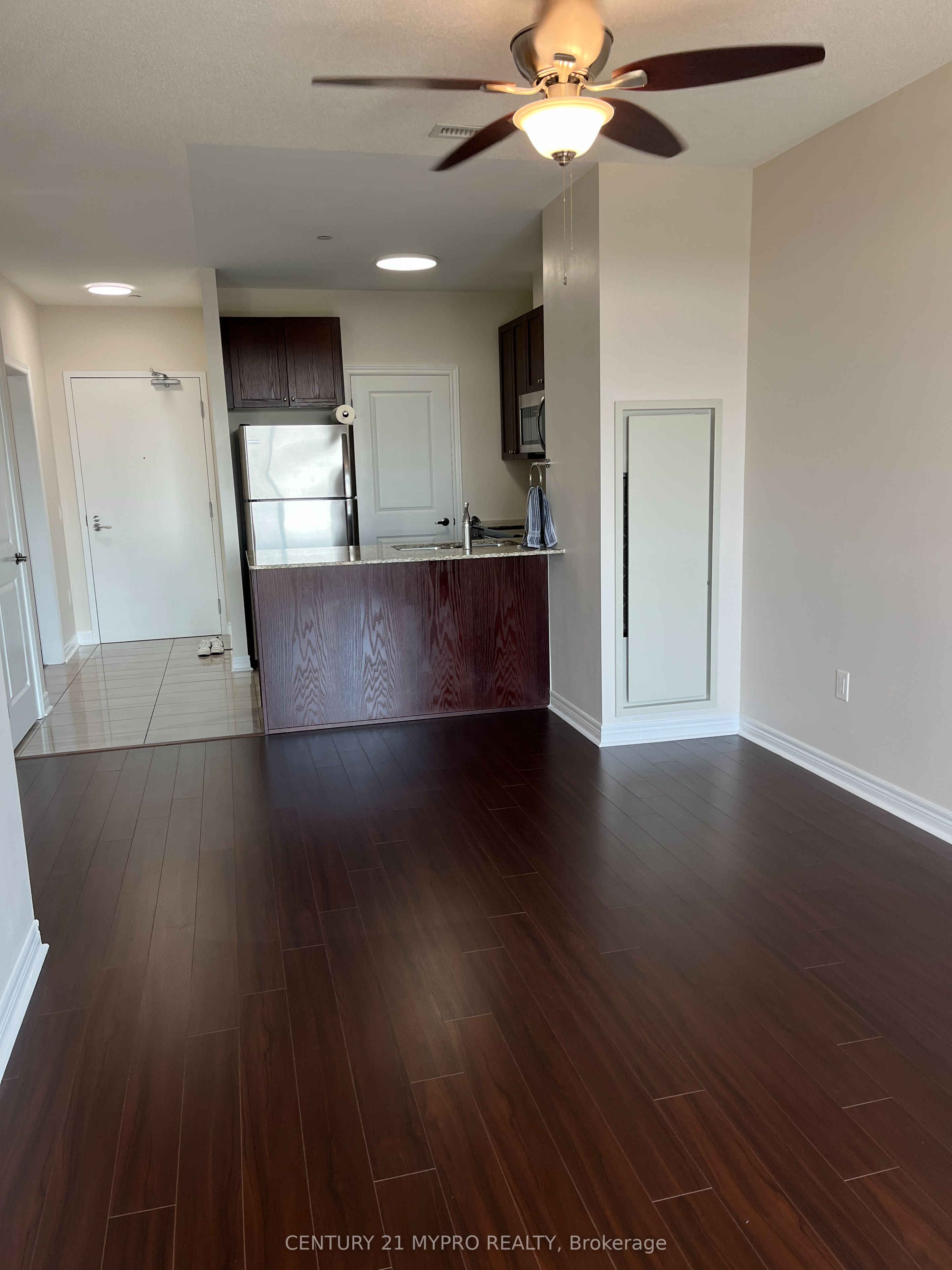7325 Markham Road 512
