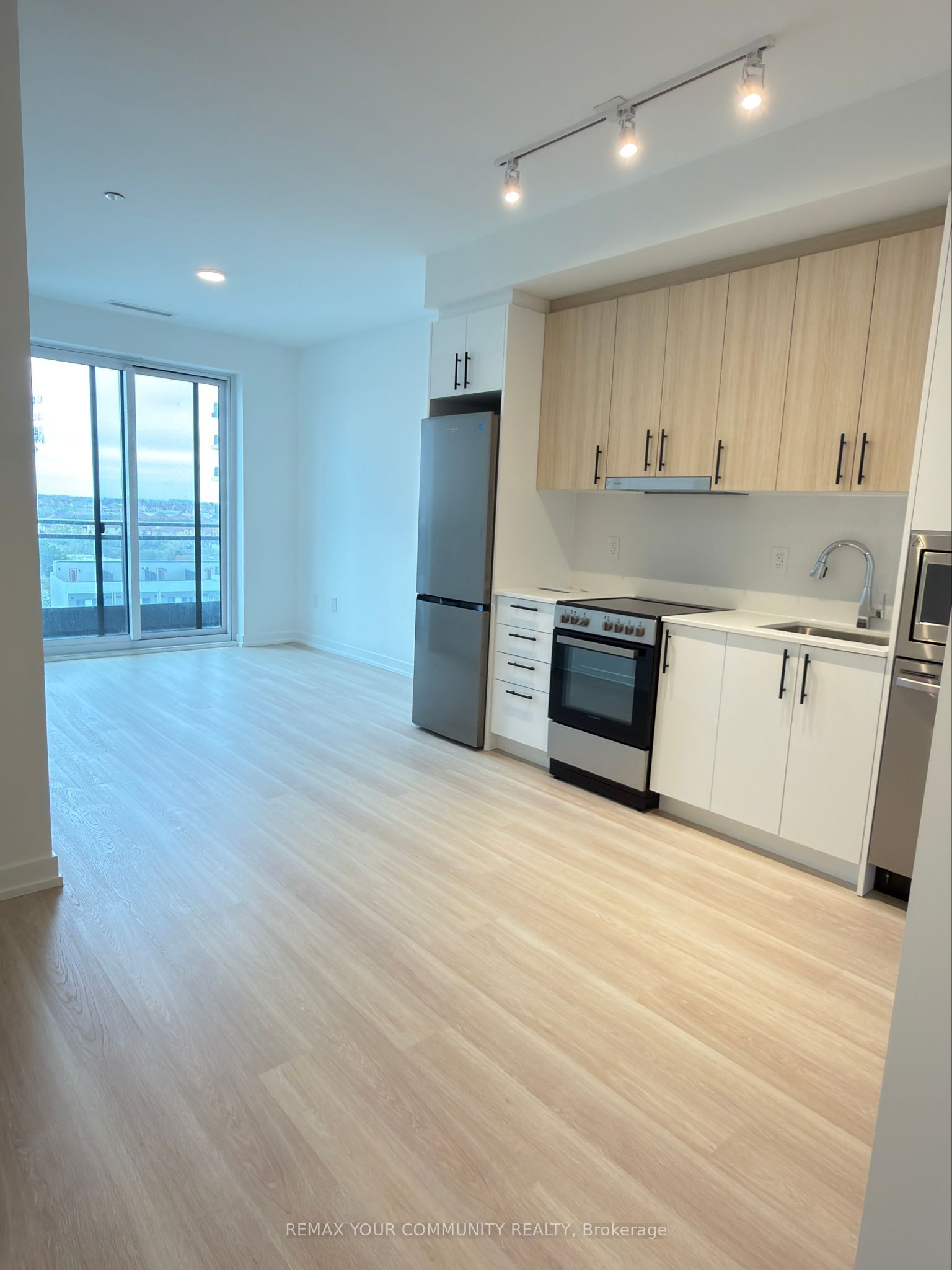 9763 Markham Road A739