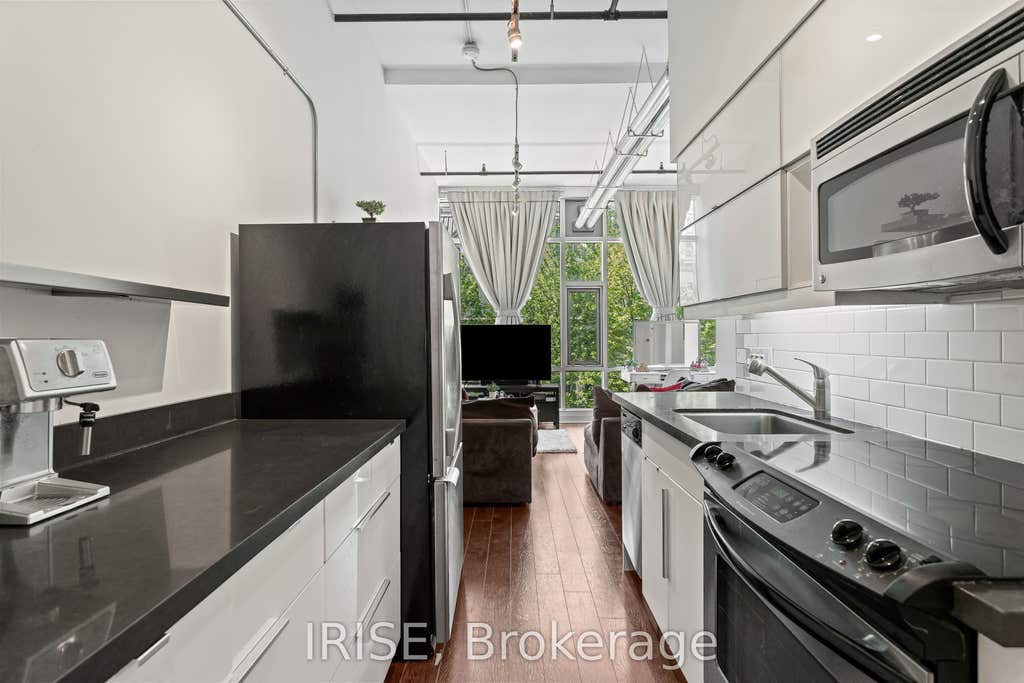 Photo of 477 Richmond Street W #305, Toronto, ON M5V 3E7 (MLS # C13664224)