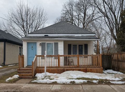 Property photo of 12 cavendish crescent, london north, ON n6h 1a2