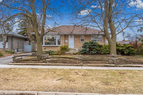 30 Lesbury Avenue Brampton ON L6W 3A4