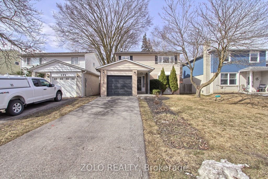 Photo of 388 Terry Drive, Newmarket, ON L3Y 5E7 (MLS # N12922228)
