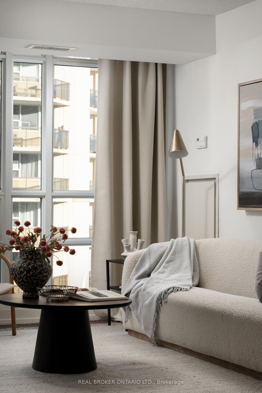 Photo of 900 Mount Pleasant Road #704, Toronto, ON M4P 3J9 (MLS # C12798678)