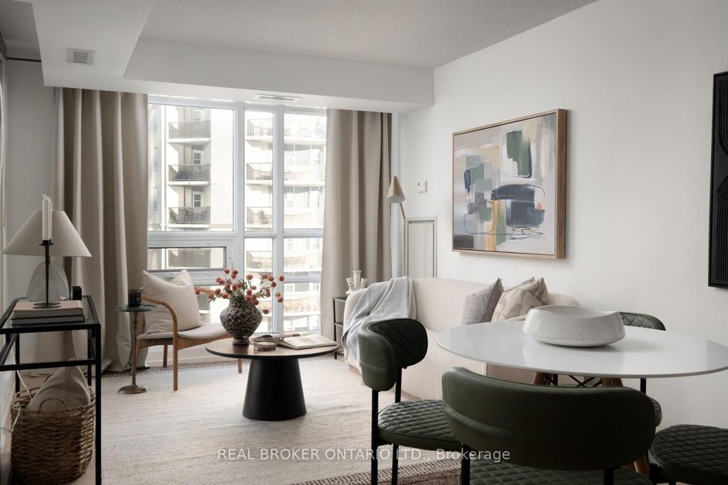 Photo of 900 Mount Pleasant Road #704, Toronto, ON M4P 3J9 (MLS # C12798678)