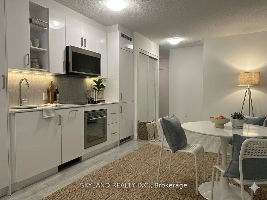 Photo of 251 Manitoba Street #205, Toronto, ON M8Y 0C7 (MLS # W13120260)