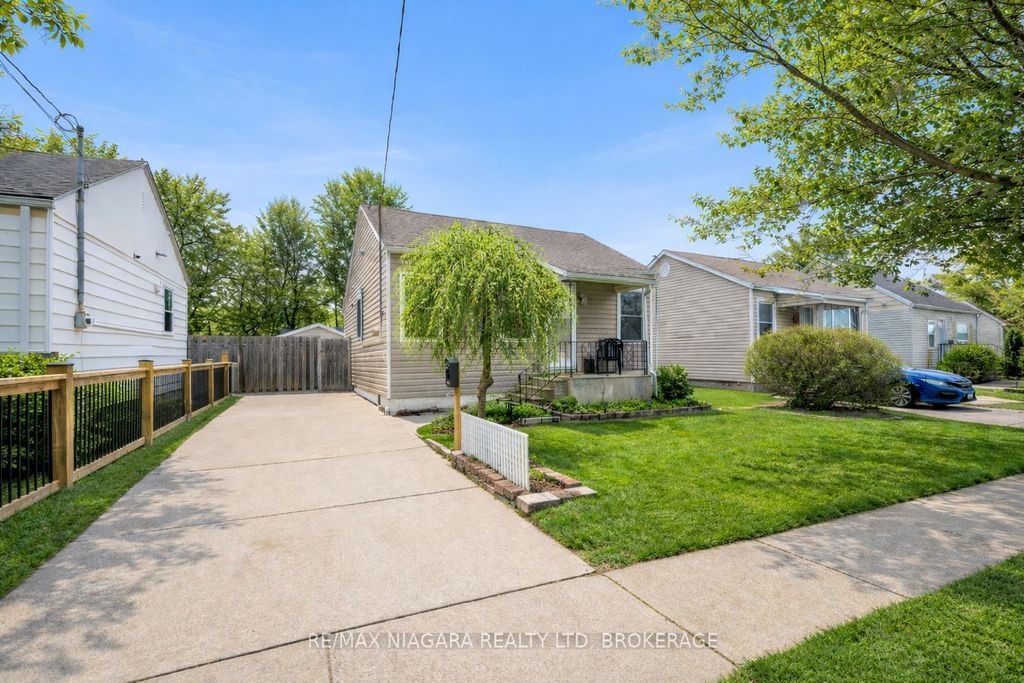 Photo of 5 Homewood Avenue, St. Catharines, ON L2M 5L2 (MLS # X12864566)