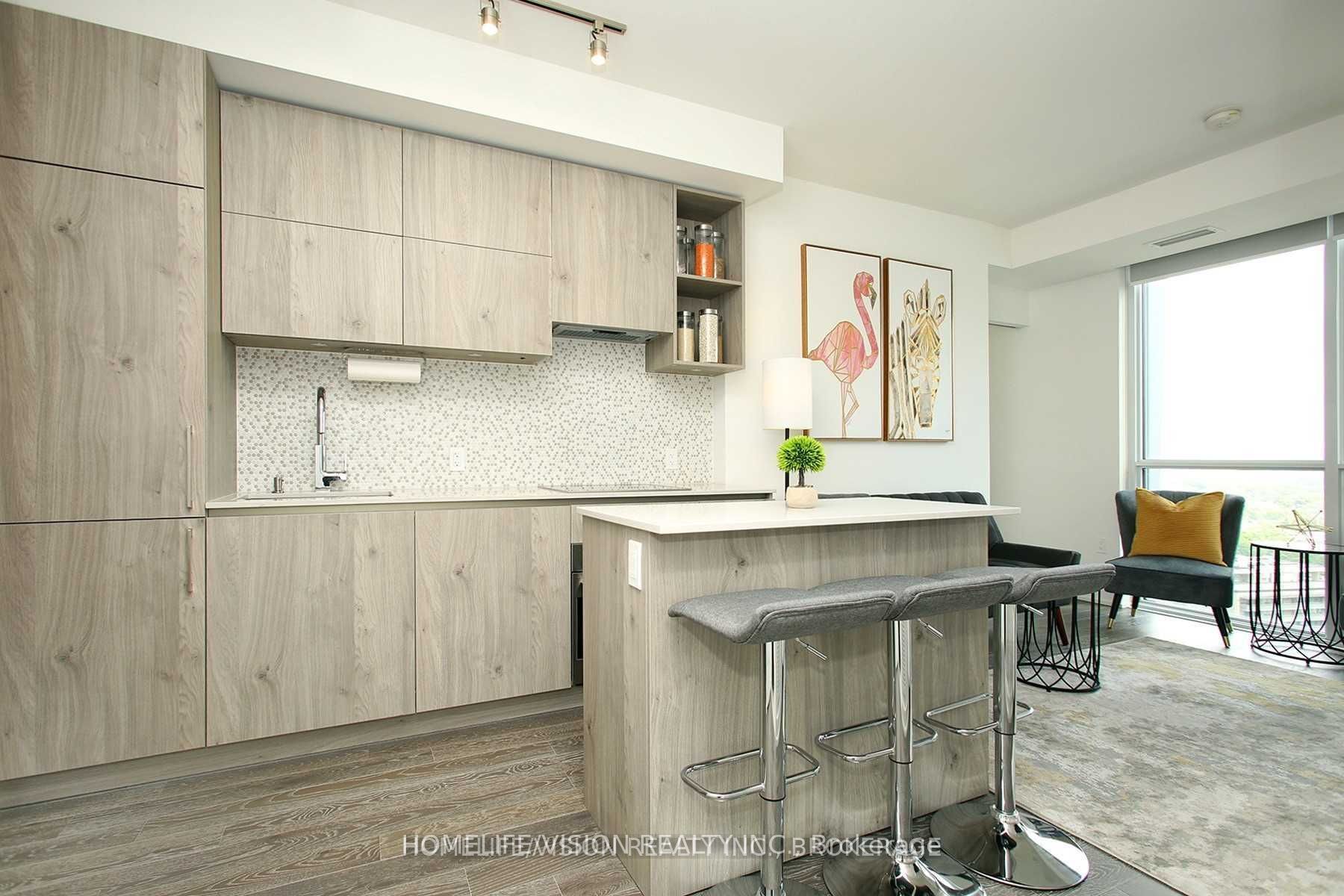 1 Yorkville Avenue 2009