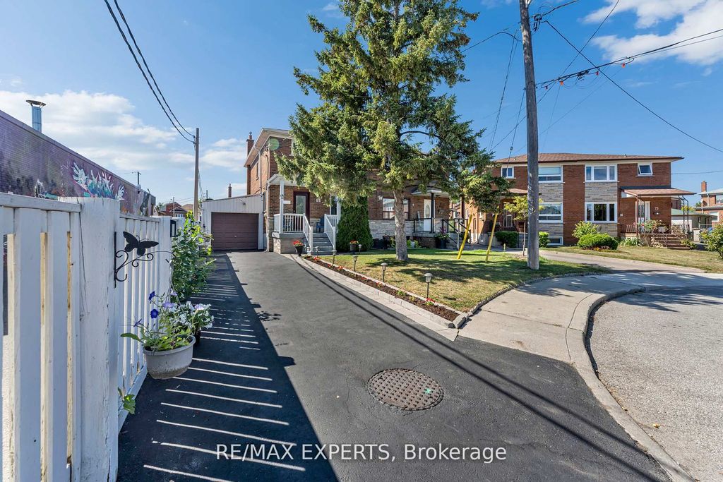 Photo of 81 Hagar Avenue, Toronto, ON M6N 3V3 (MLS # W12781600)