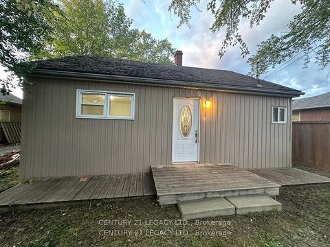 Photo of 795 Barton Street, Hamilton, ON L8E 5L8 (MLS # X12573368)