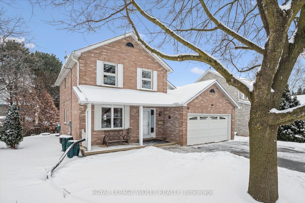 Photo of 14 Bitzer Court, Cambridge, ON N3C 3R6 (MLS # X12674952)