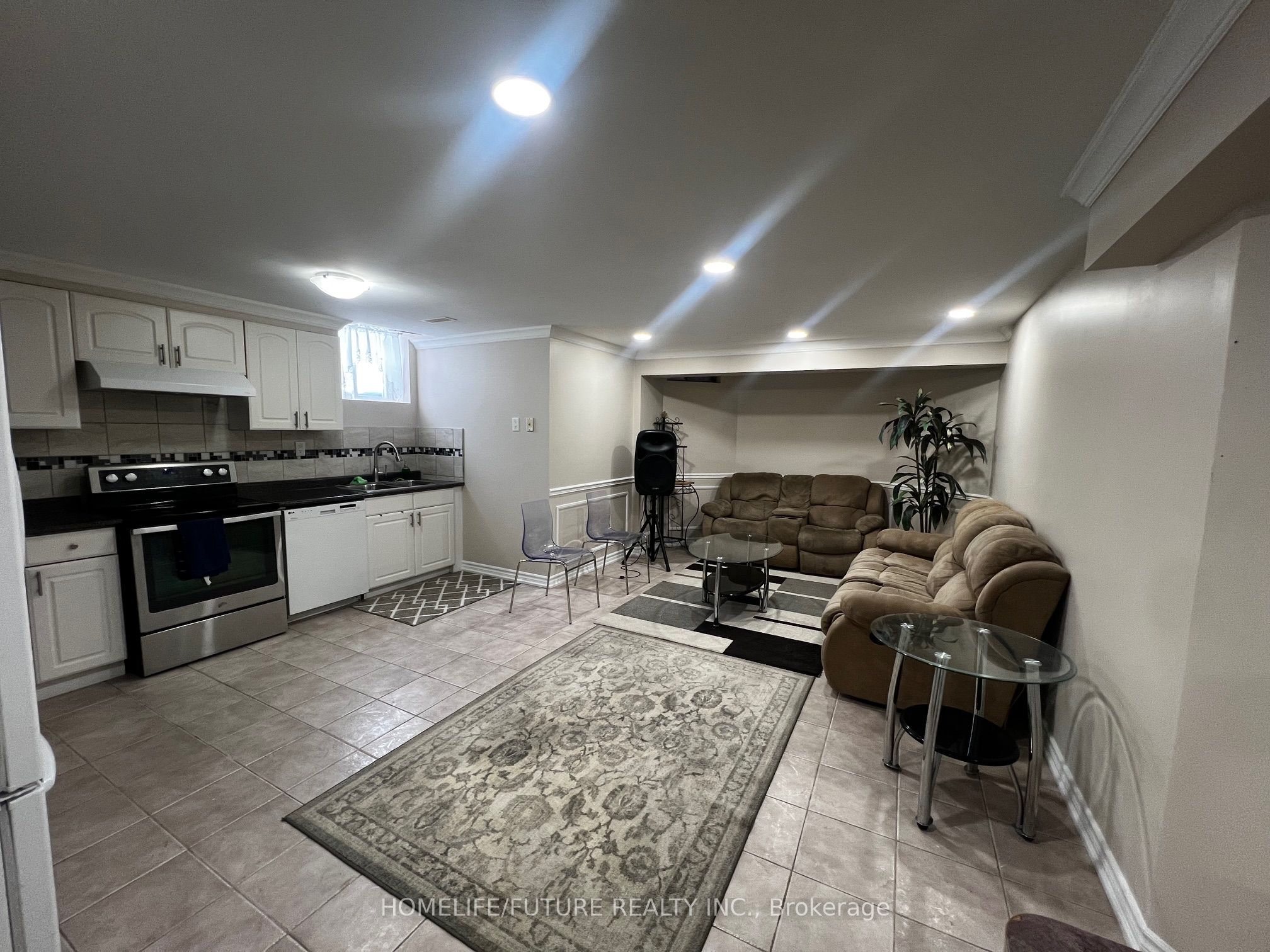 45 Bretton Circle Bsmt