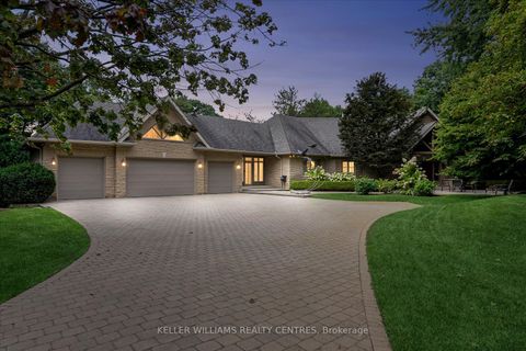 6 Country Heights Drive Richmond Hill ON L4E 3M8
