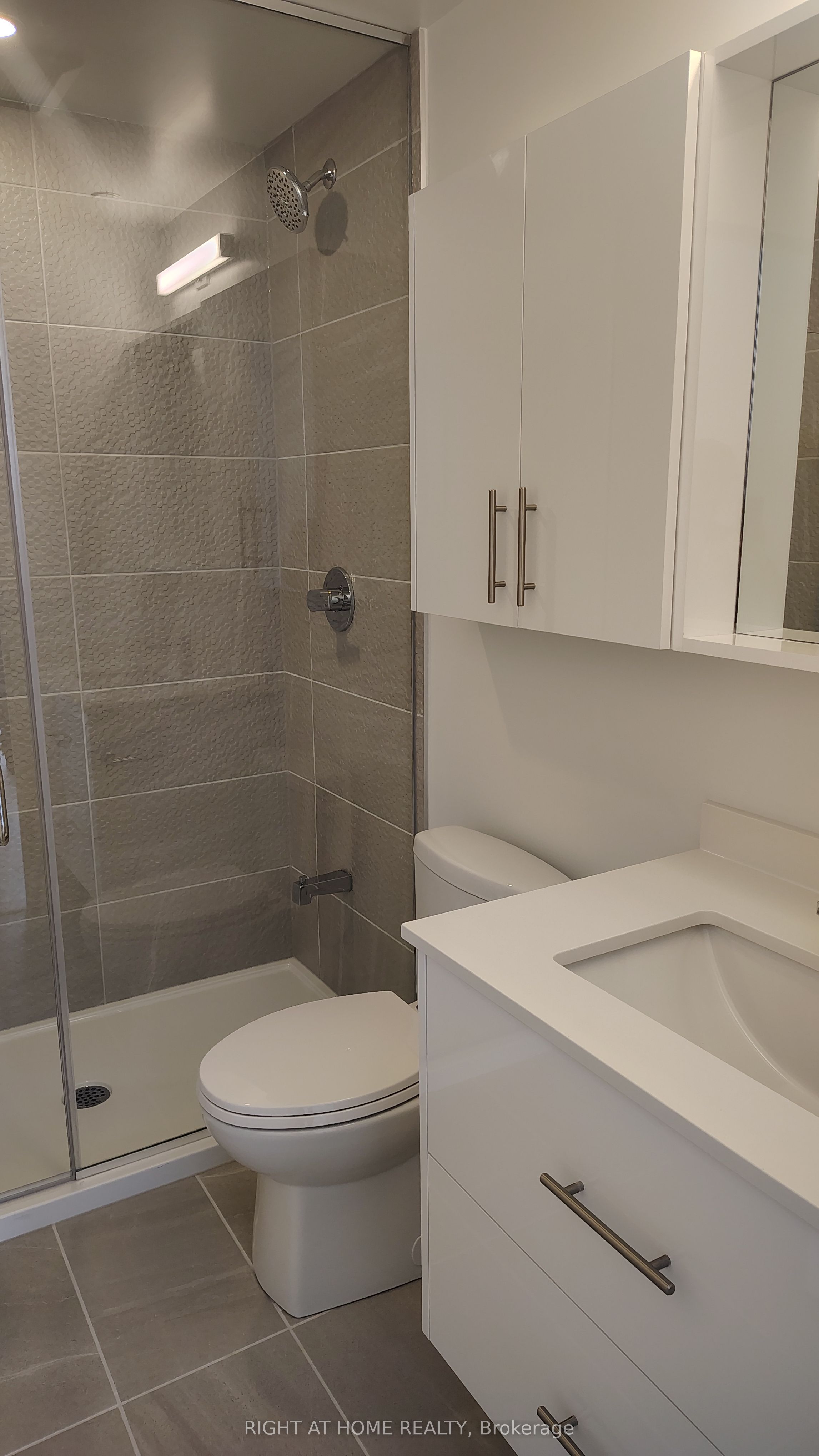 9751 Markham Road B1105