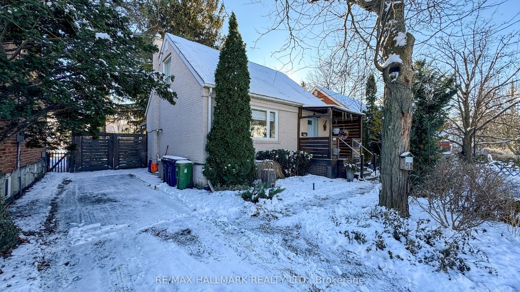 Photo of 203 Elmhurst Avenue, Toronto, ON M2N 1S2 (MLS # C12635362)