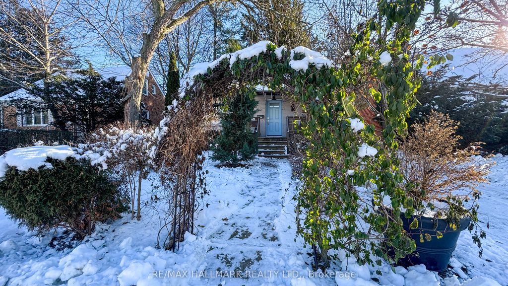 Photo of 203 Elmhurst Avenue, Toronto, ON M2N 1S2 (MLS # C12635362)