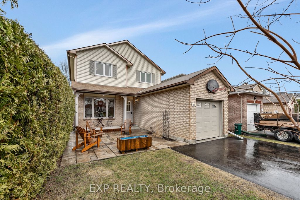 Photo of 63 Victor Street, Stittsville - Munster - Richmond, ON K2S 1H8 (MLS # X13001308)