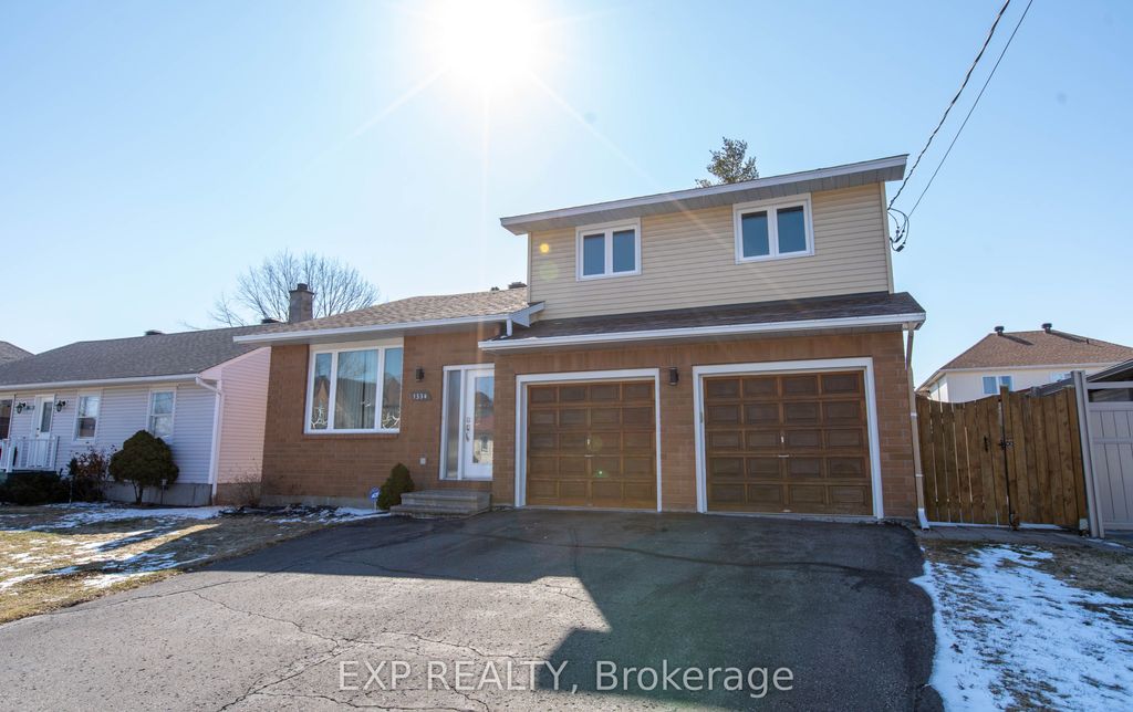 Photo of 1534 Rosebella Avenue, Blossom Park - Airport and Area, ON K1T 1E8 (MLS # X12988960)