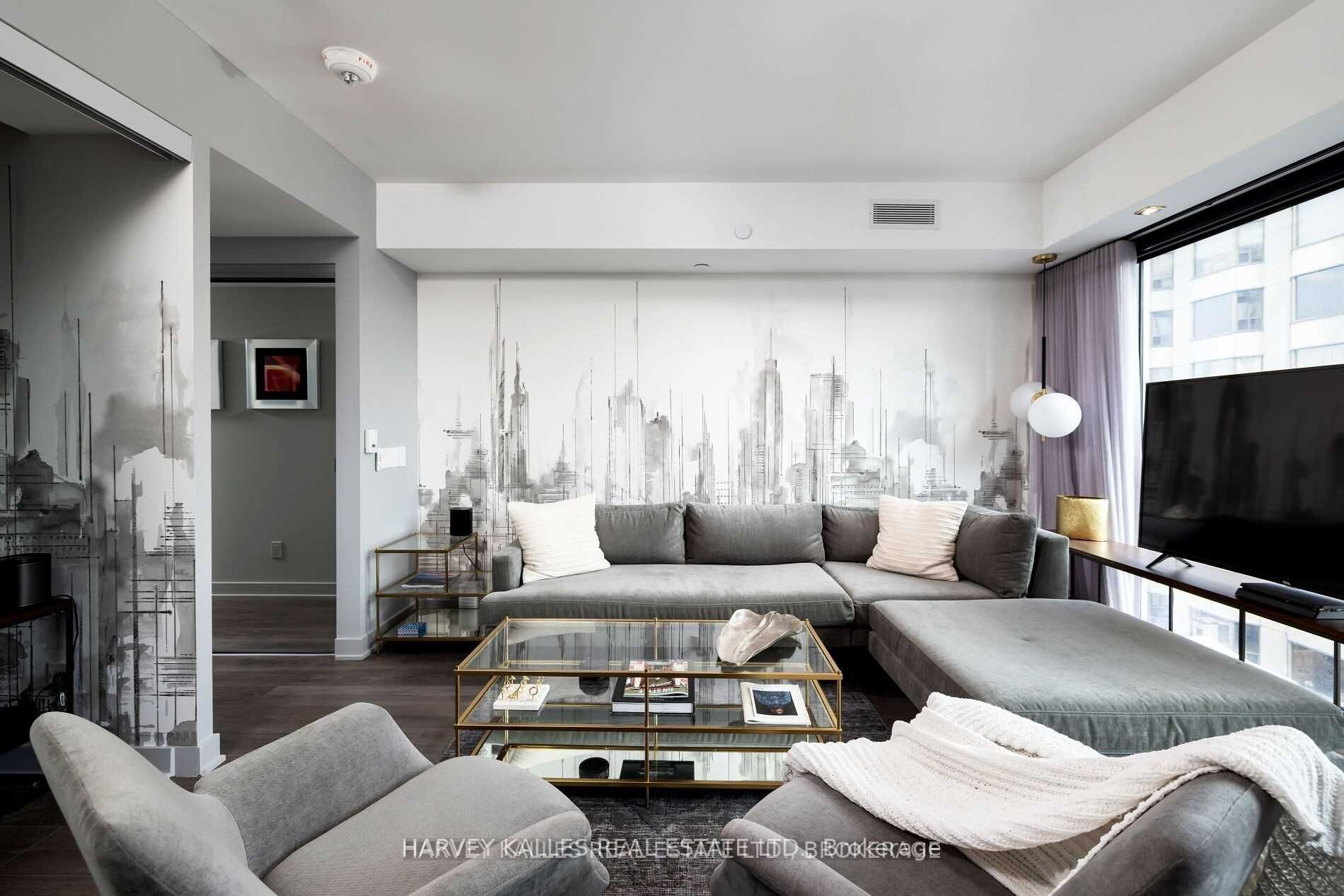 188 Cumberland Street S 2208