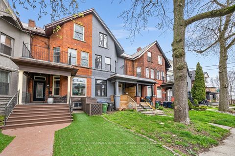 13 Spencer Avenue Toronto ON M6K 2J4