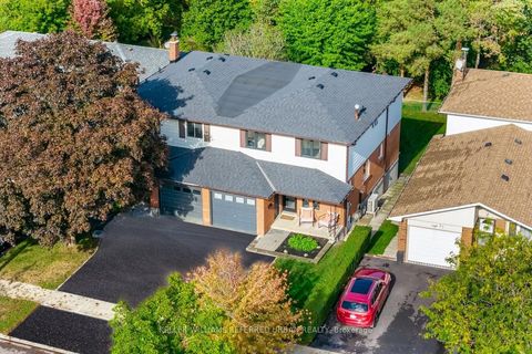 35 Bremen Lane Mississauga ON L5M 1G7