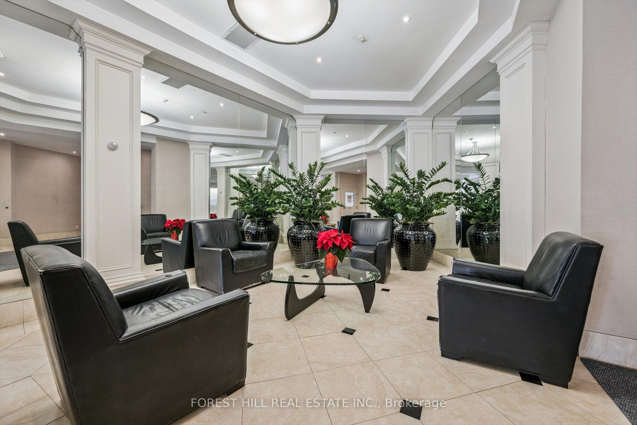 801 King Street W 213