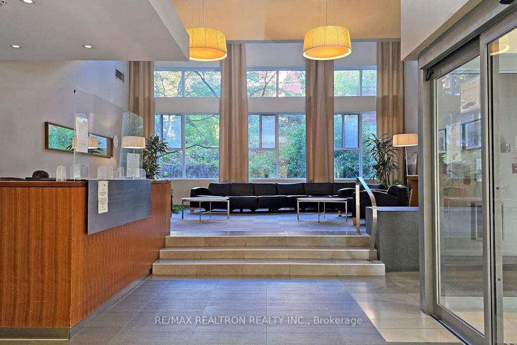 Photo of 222 The Esplanade Avenue #402, Toronto, ON M5A 4M8 (MLS # C12634746)