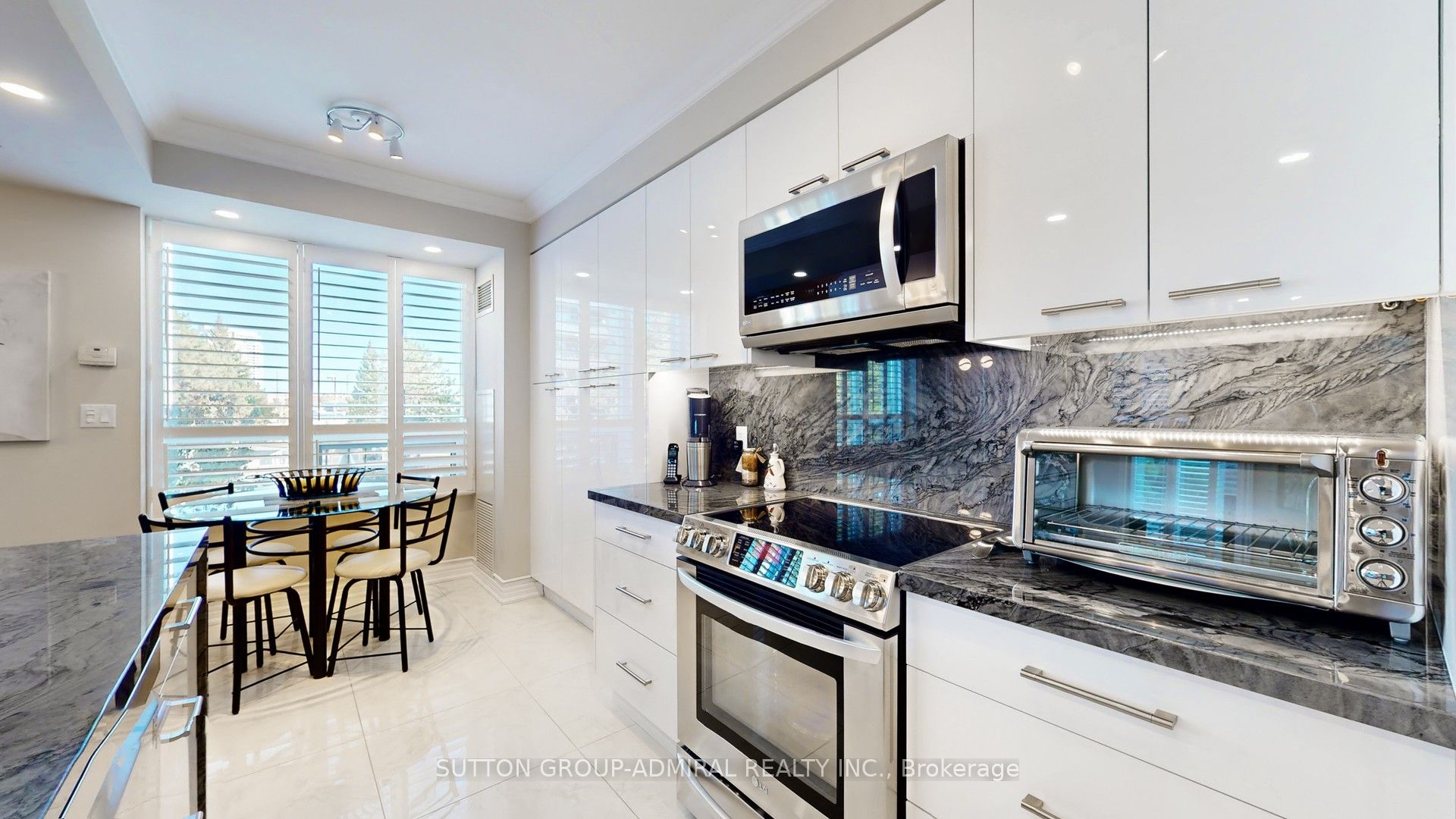 100 Promenade Circle 206
