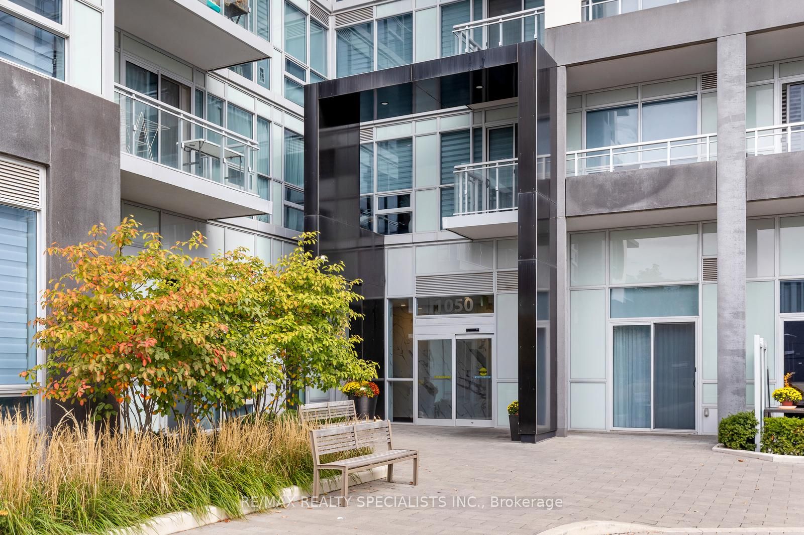 1050 Main Street E 226