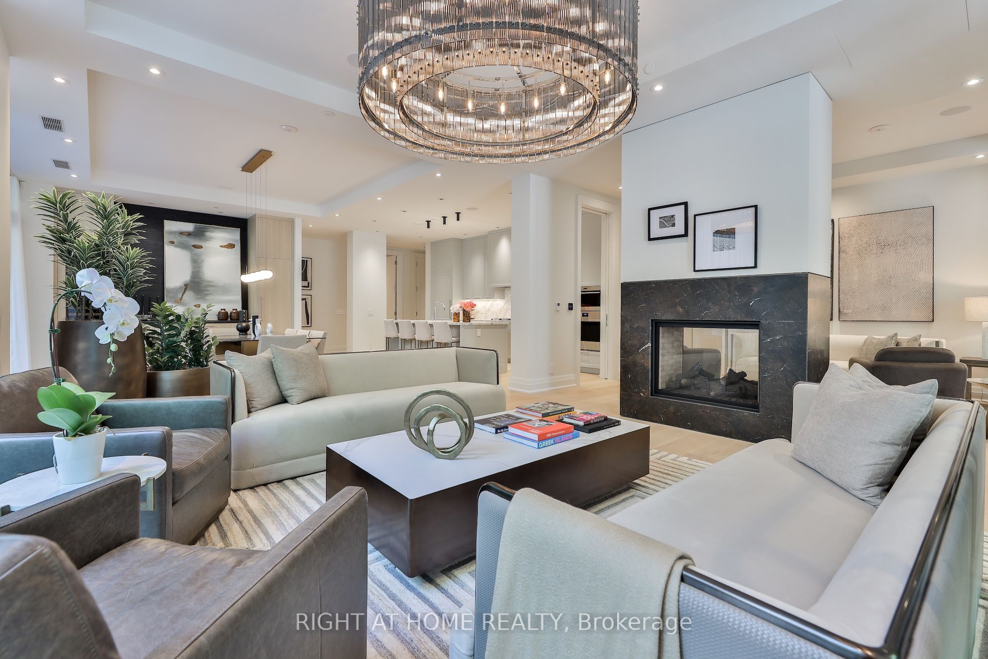 10 Prince Arthur Avenue Garden Home 2