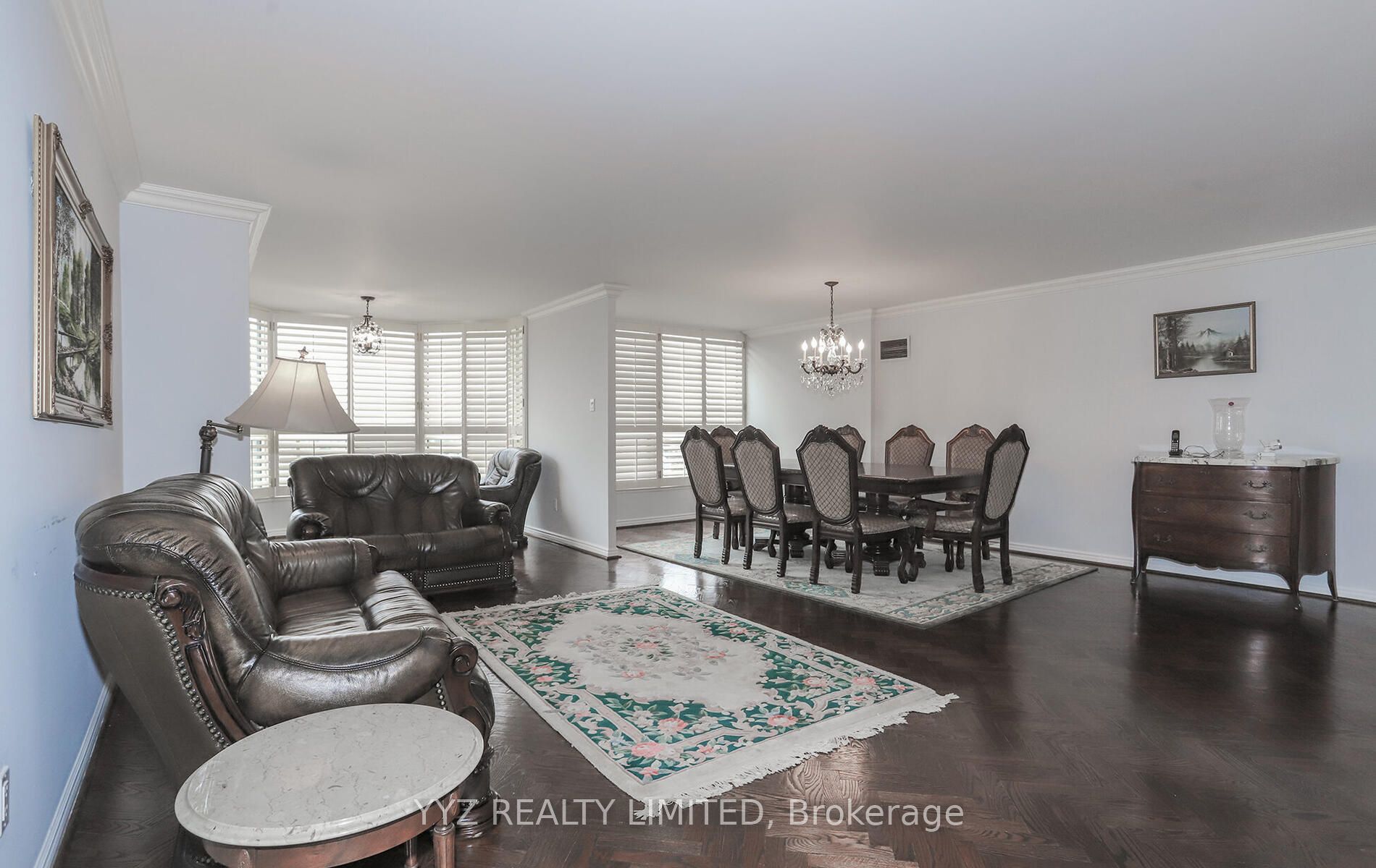 1 Clark Avenue W 808