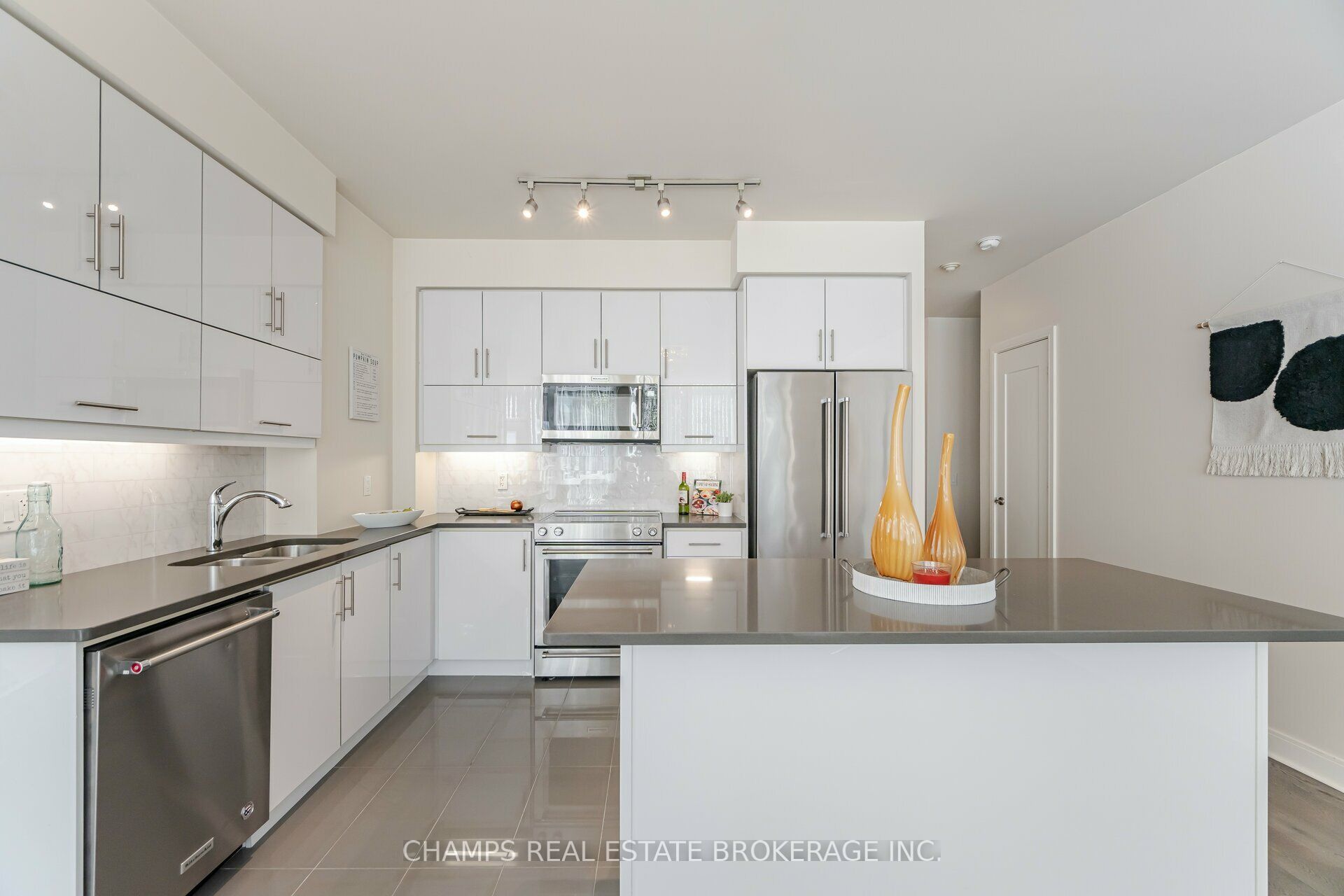 825 Church Street 105