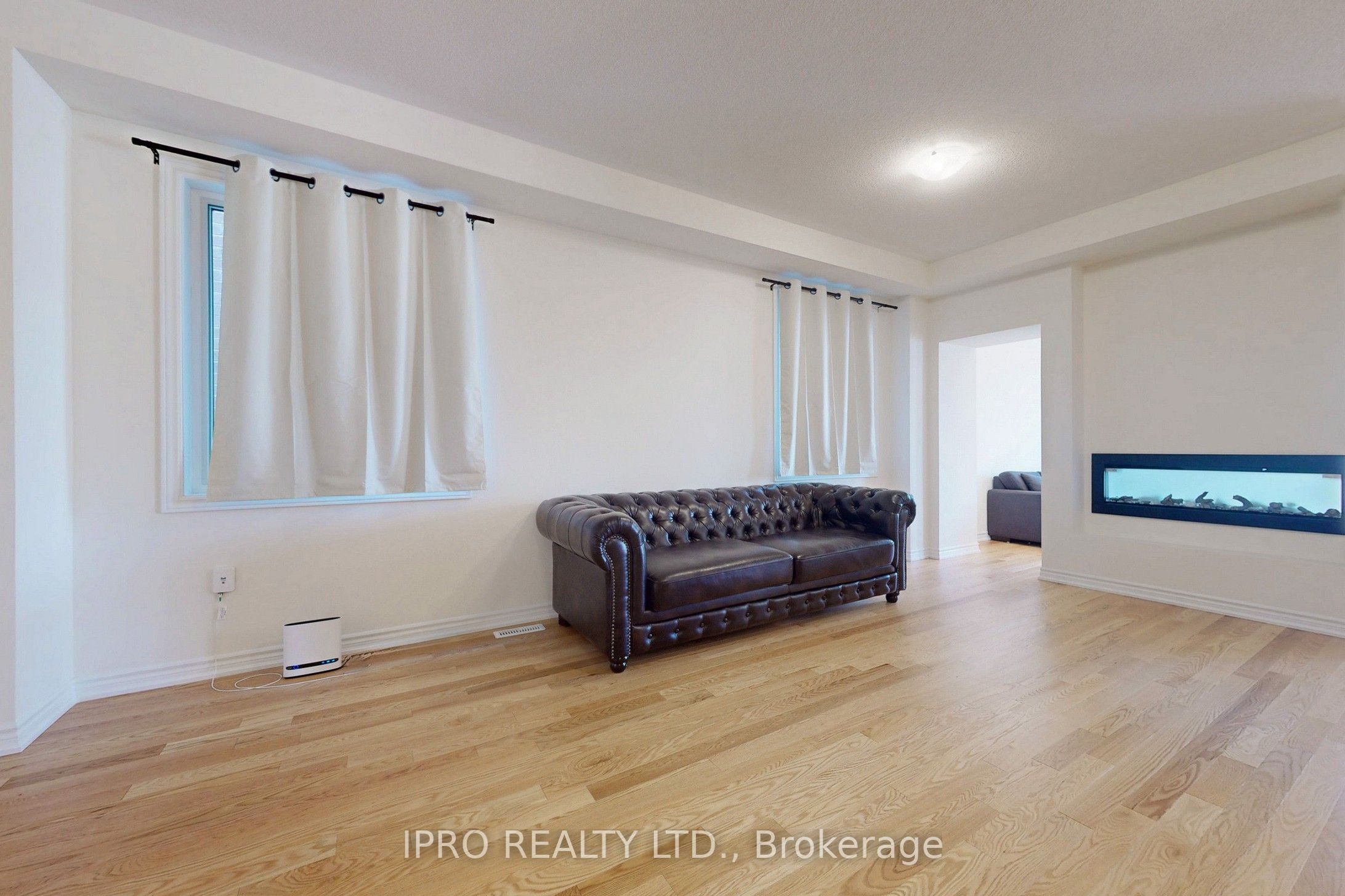 941 Rexton Drive