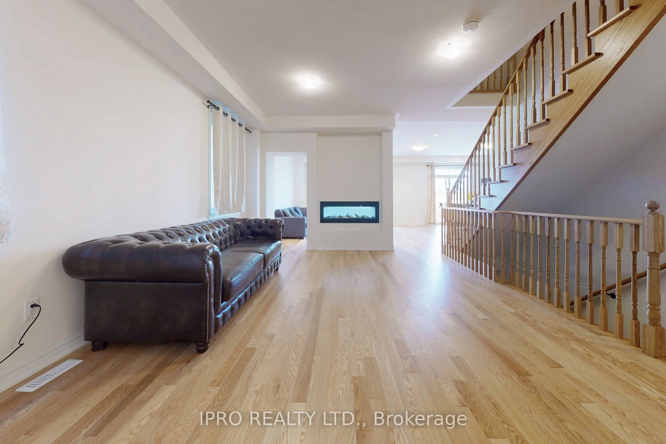 941 Rexton Drive