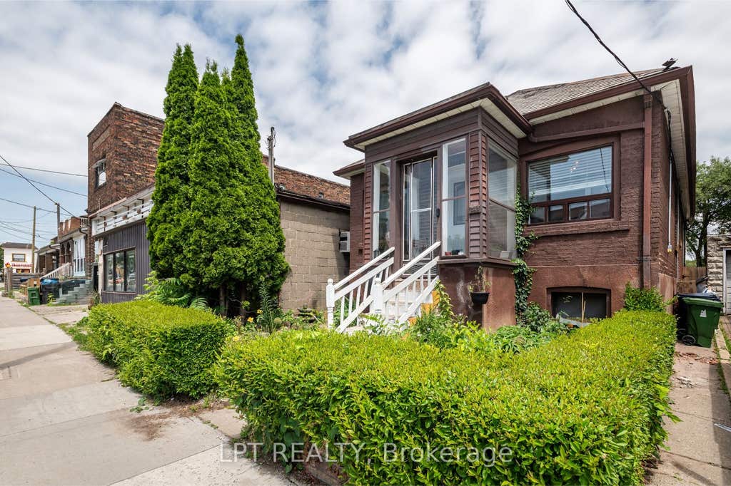 Photo of 541 Vaughan Road, Toronto, ON M6C 2R2 (MLS # C13214806)