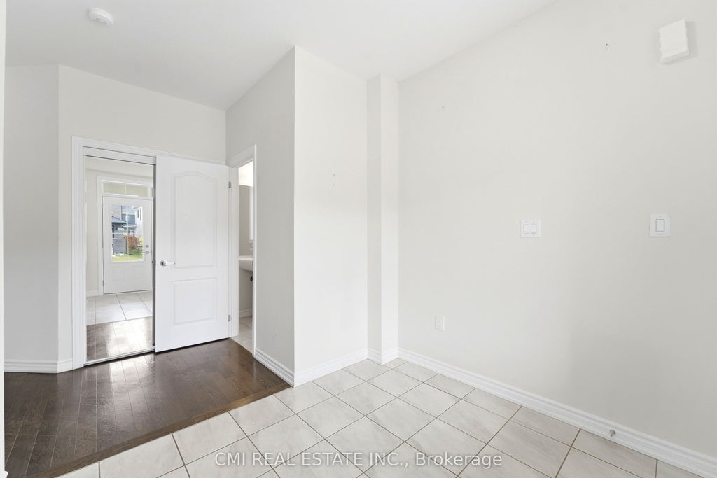 Photo of 65 Lillian Way, Haldimand, ON N3W 0E7 (MLS # X14096822)