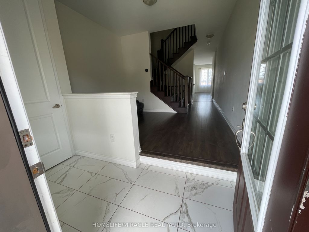 Photo of 56 Circus Crescent, Brampton, ON L7A 5E3 (MLS # W12524556)