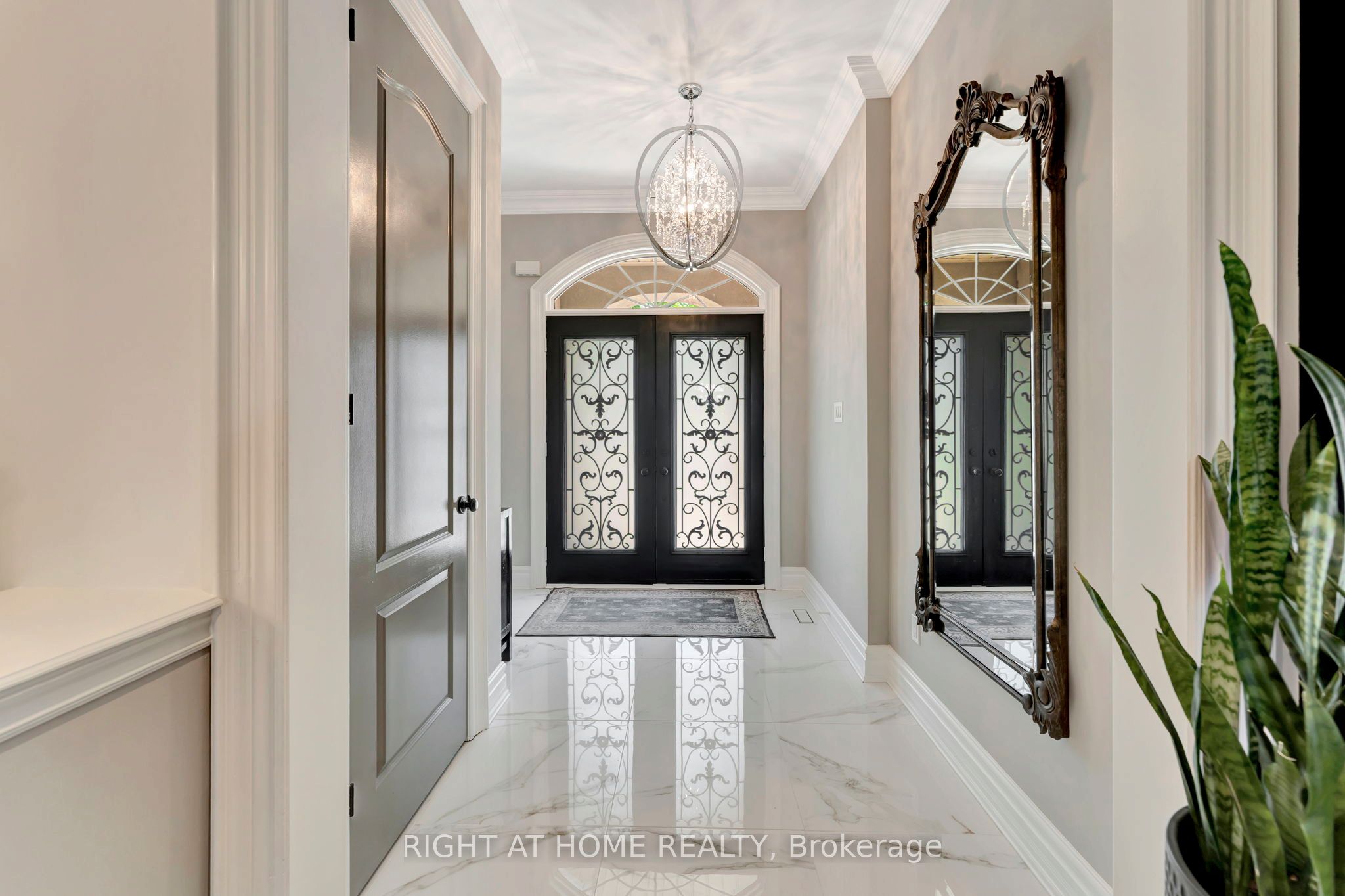 2469 Whistling Springs Crescent