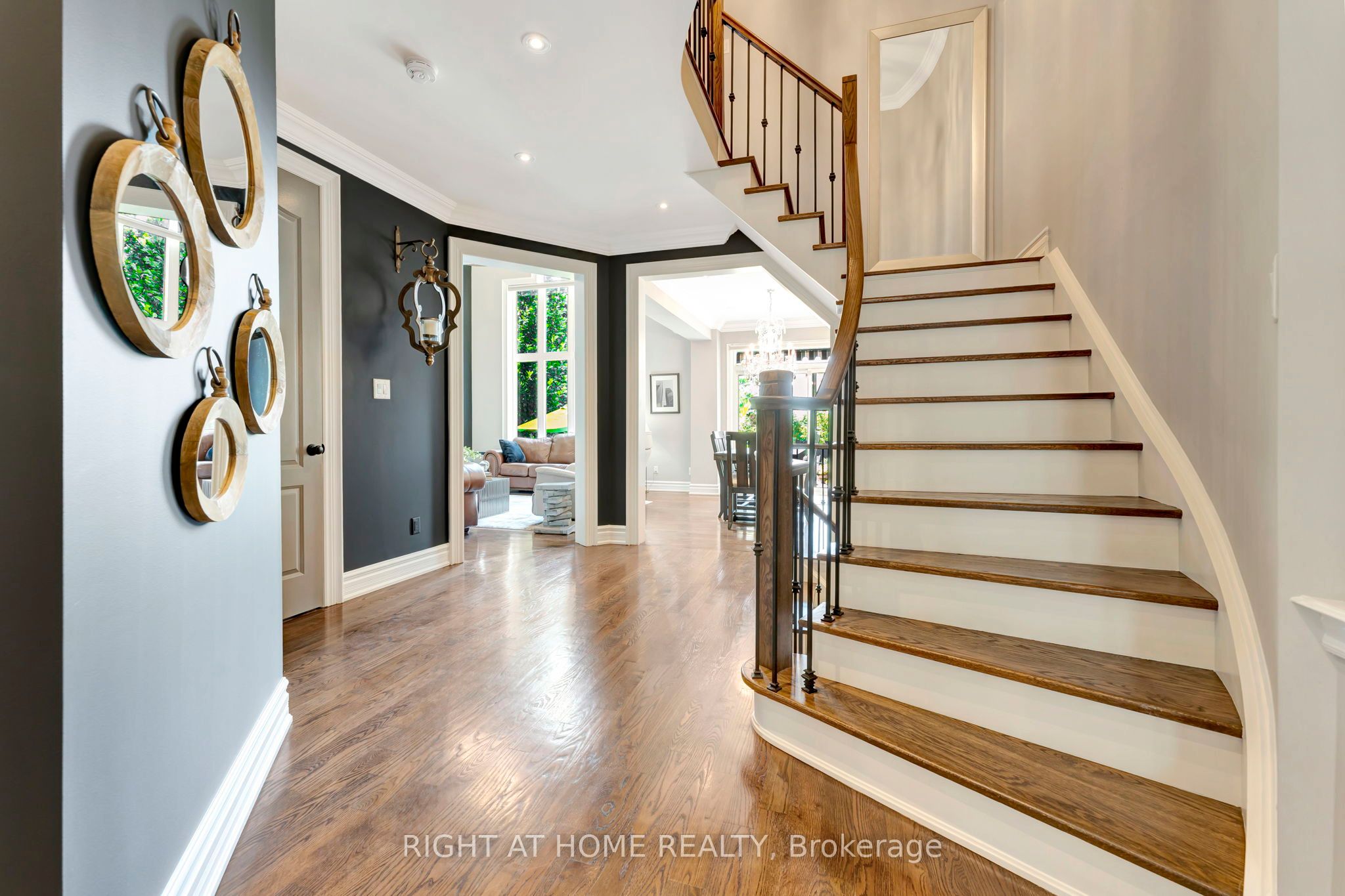 2469 Whistling Springs Crescent