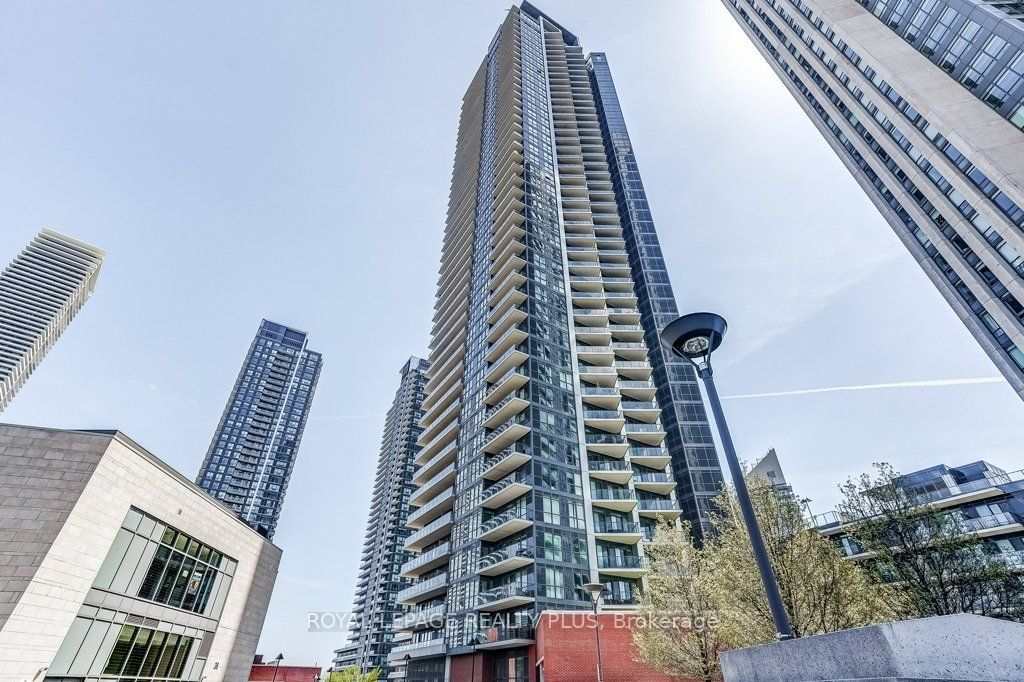 Photo of 10 Park Lawn Road #524, Toronto, ON M8V 0H9 (MLS # W13089128)