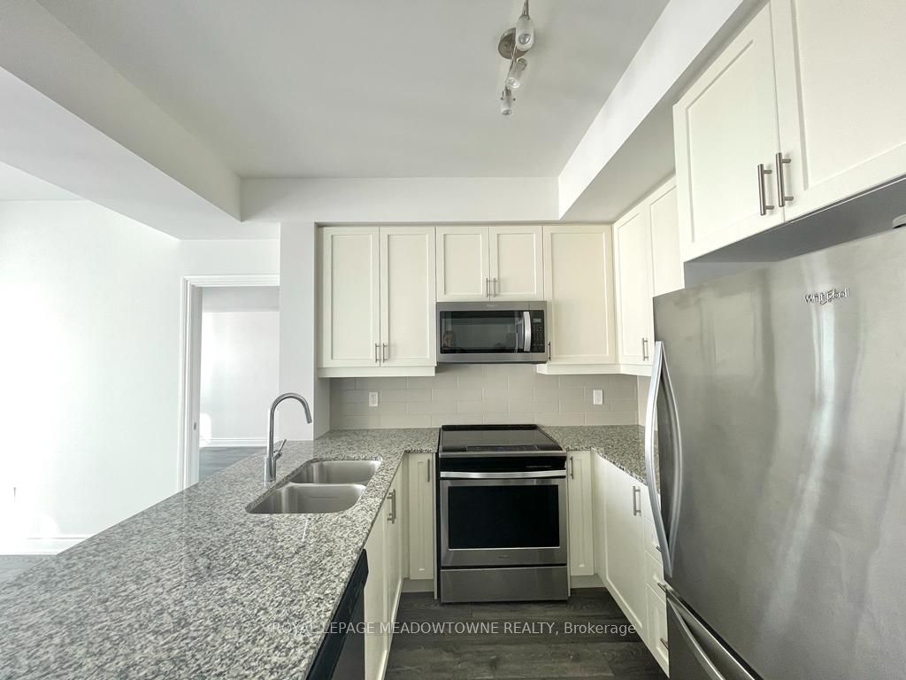 1050 Main Street E 603