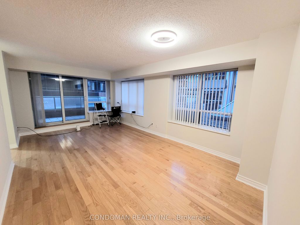 Photo of 250 Wellington Street W #340, Toronto, ON M5V 2V4 (MLS # C12927288)