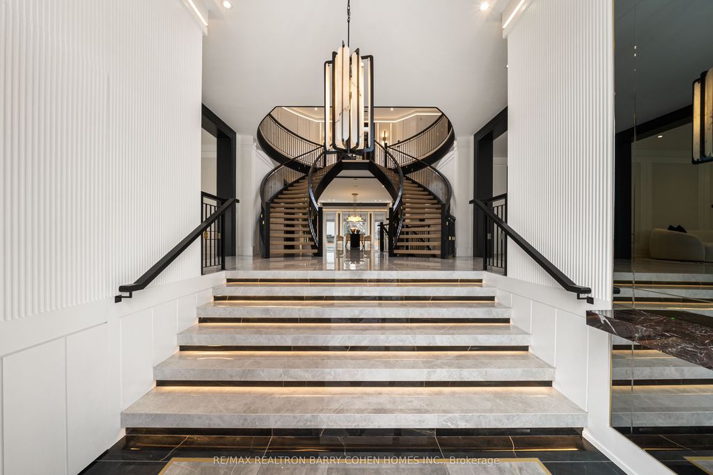 Photo of 192 Lord Seaton Road, Toronto, ON M2P 1K9 (MLS # C12947518)