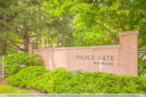 Photo of 3181 Bayview Avenue #PH17, Toronto, ON M2K 2Y2 (MLS # C12178873)