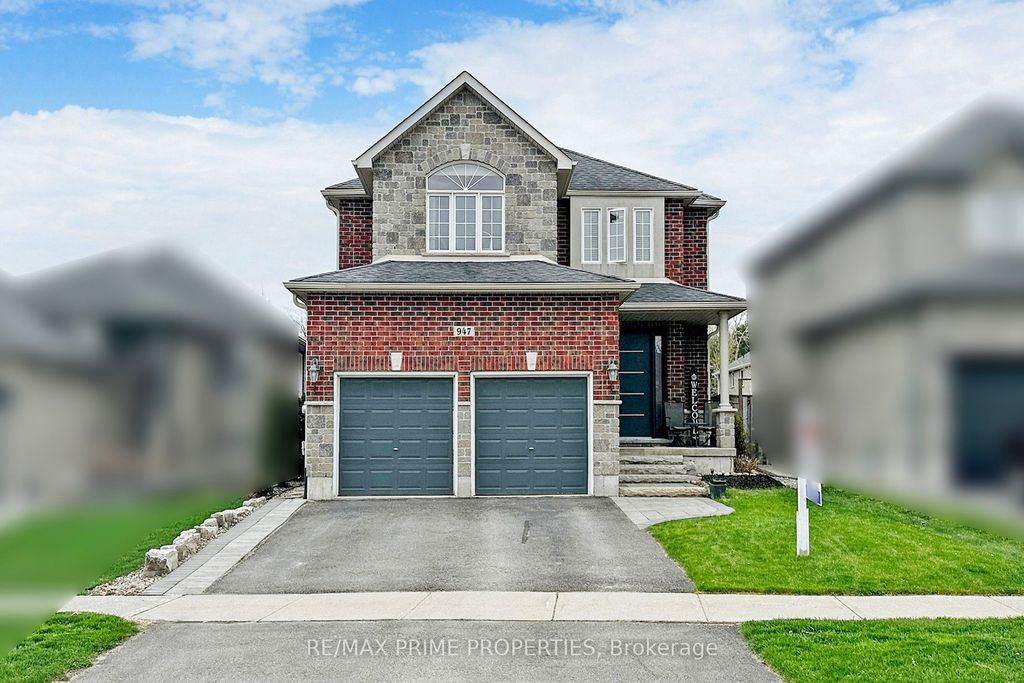 Photo of 947 Booth Avenue, Innisfil, ON L9S 0A5 (MLS # N12906288)