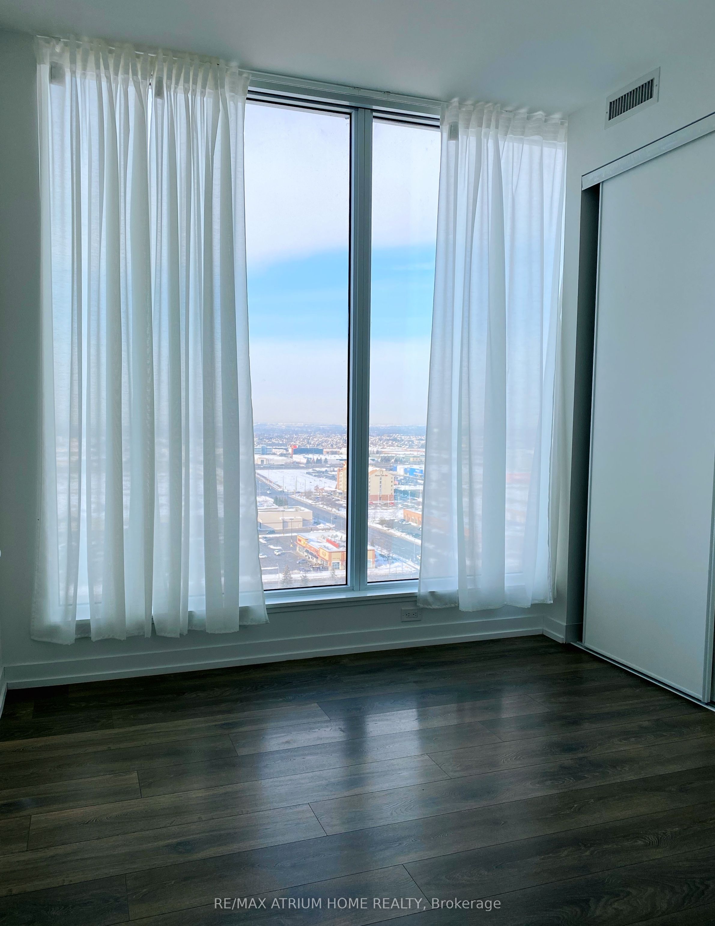 5 Buttermill Avenue 2110