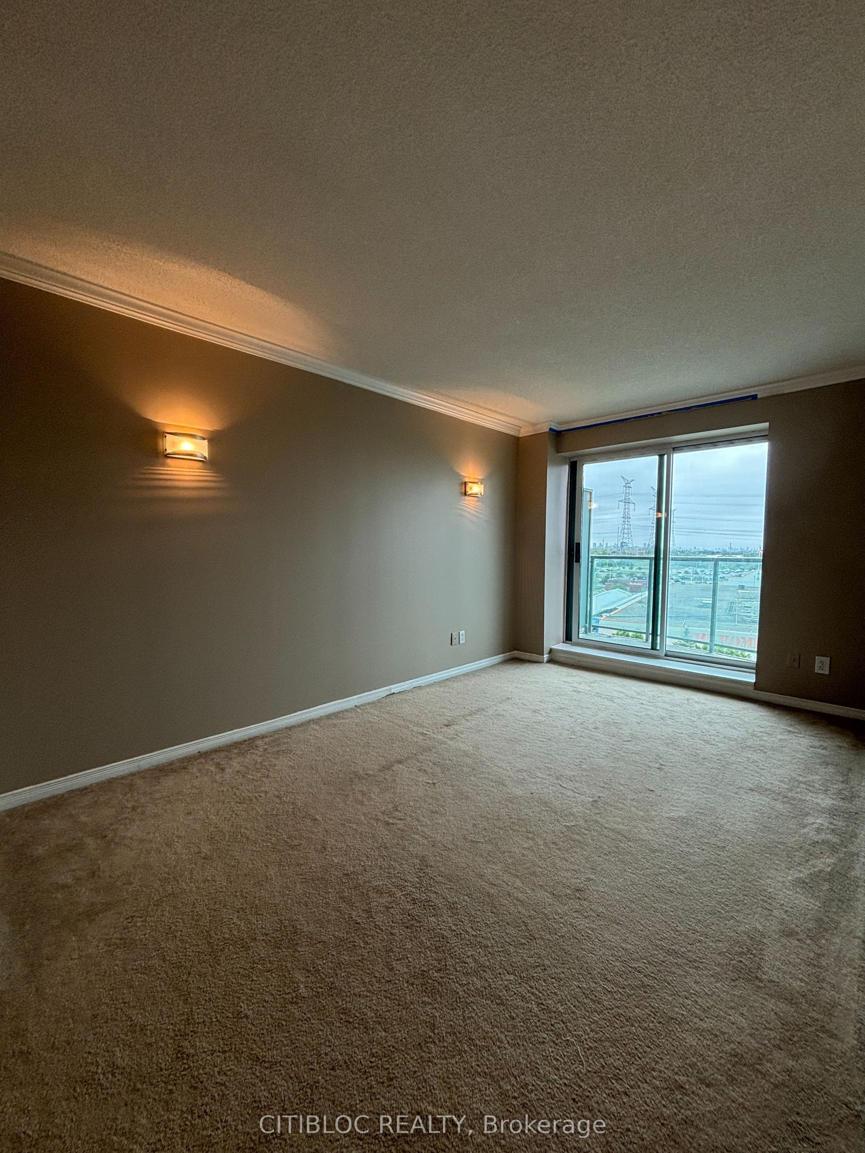 23 Oneida Crescent 708