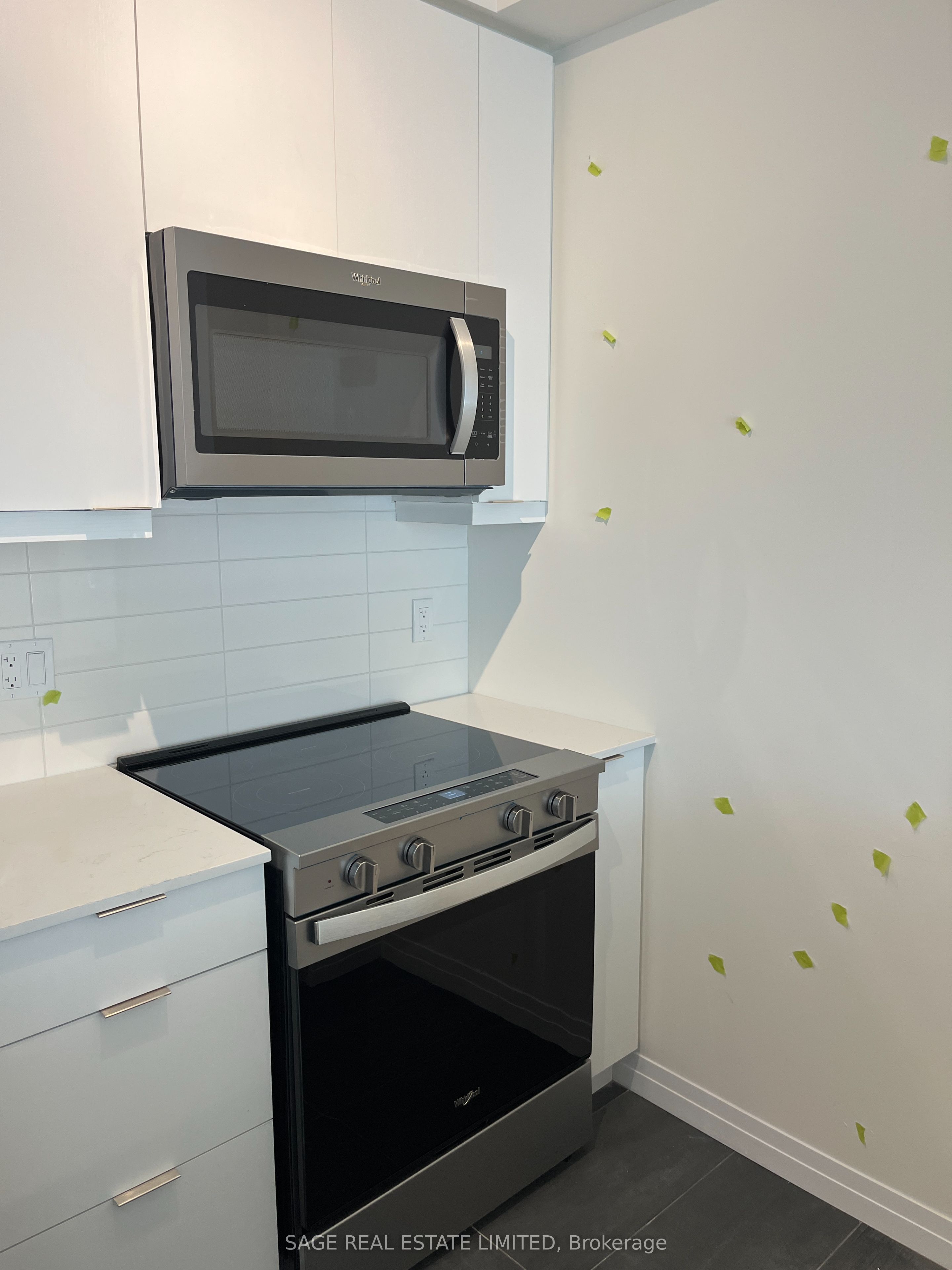 15 Watergarden Drive 2405