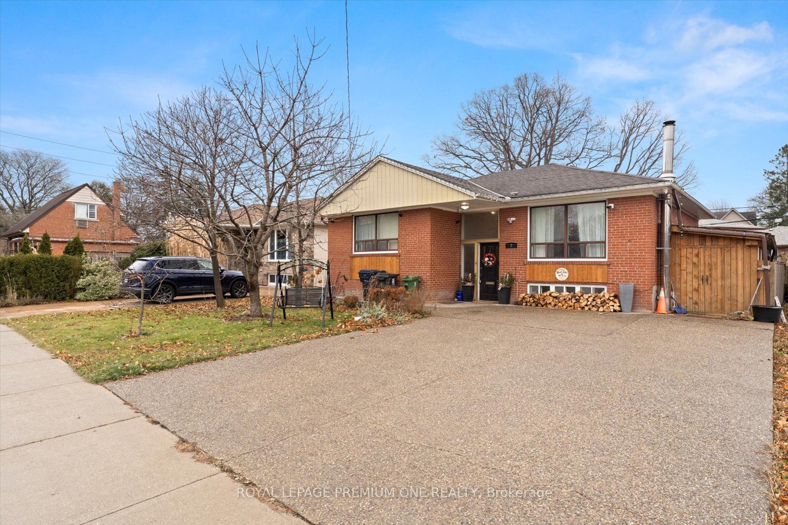 7 North Heights Road