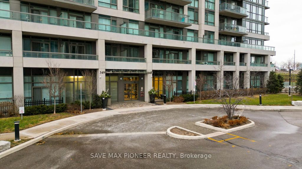 Photo of 349 Rathburn Road W #1606, Mississauga, ON L5B 0G9 (MLS # W12649896)
