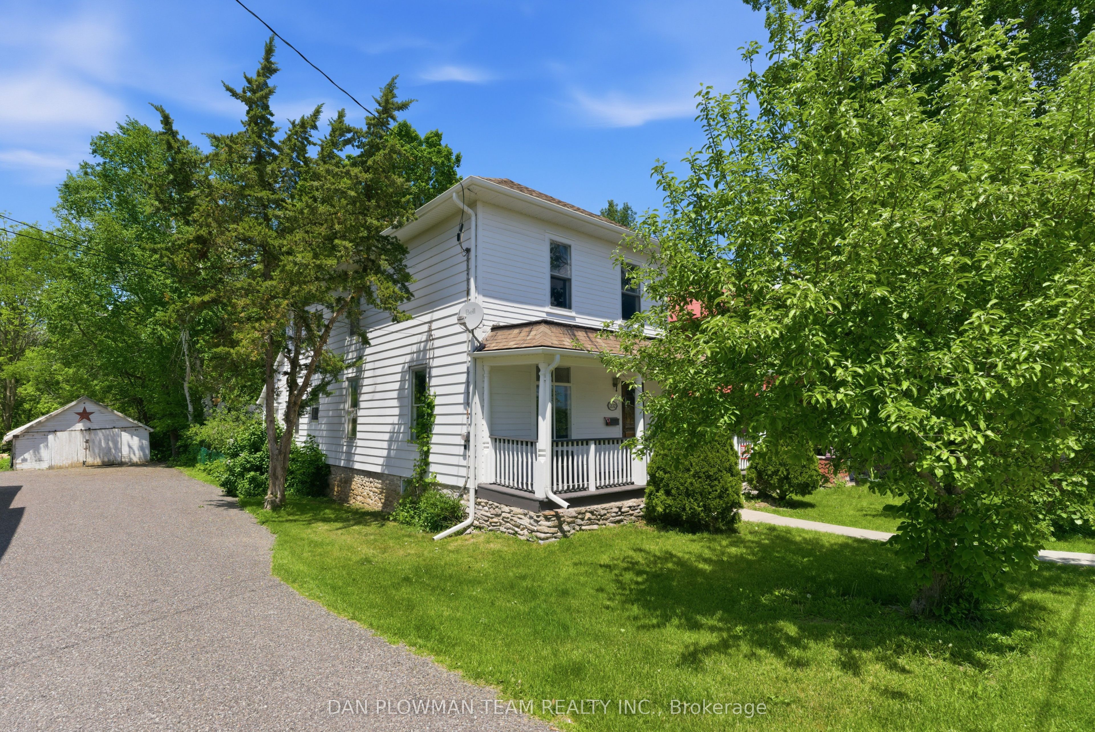 202 Queen Street